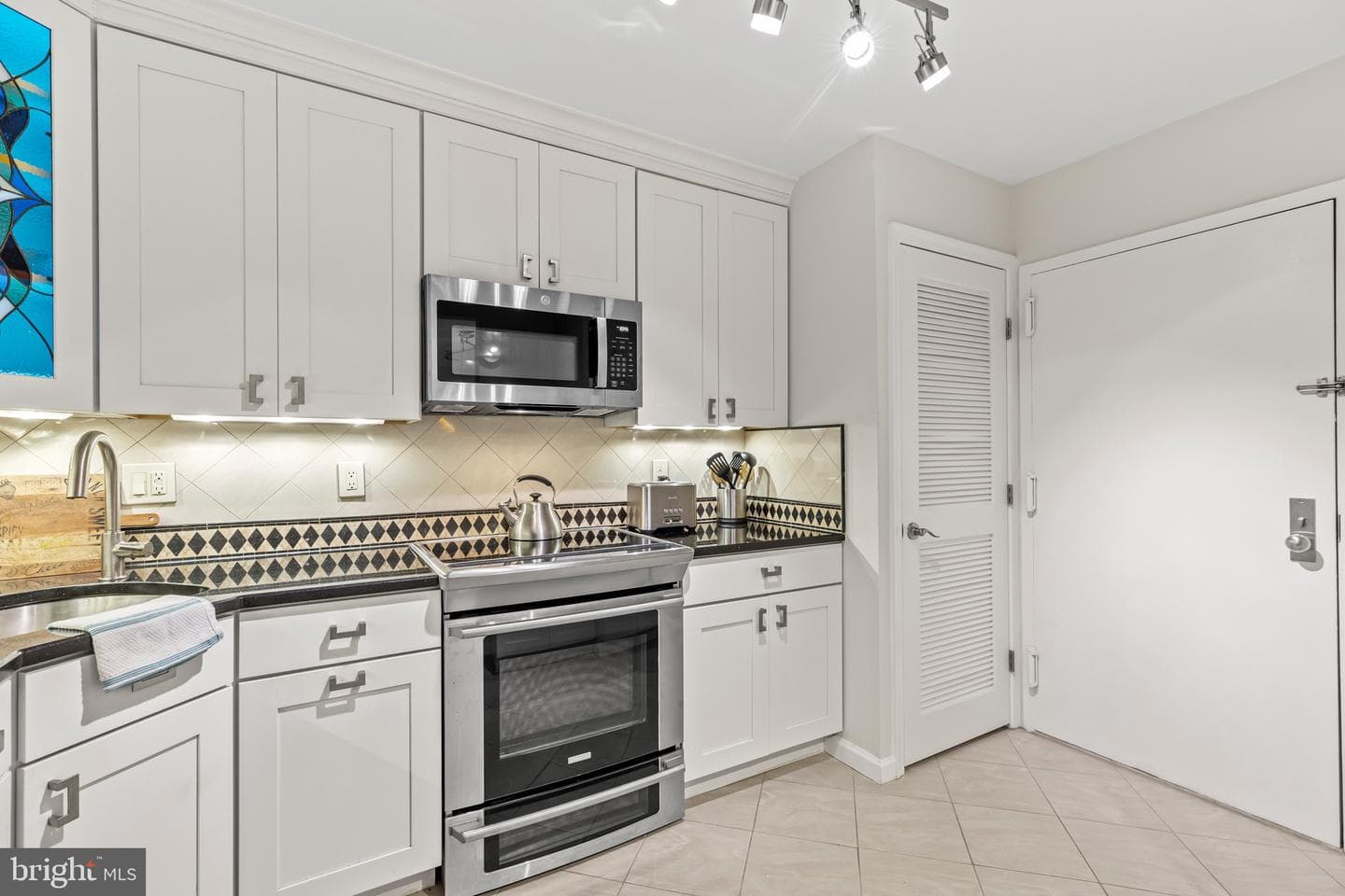 1800 Old Meadow Road #1519 photo 17