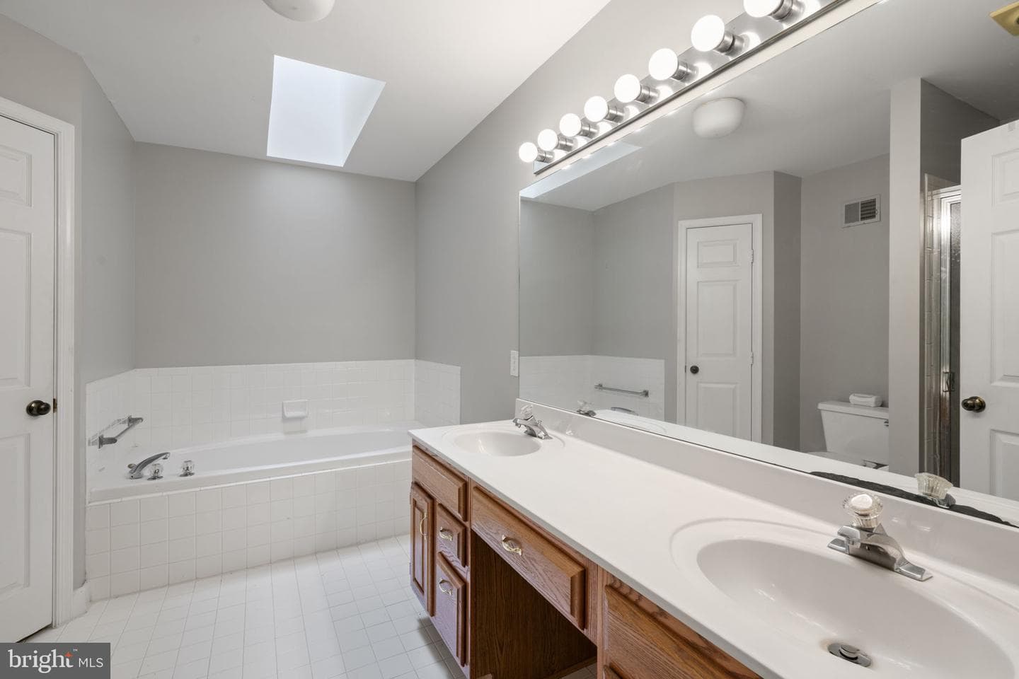 9103 Golden Sunset Lane photo 31
