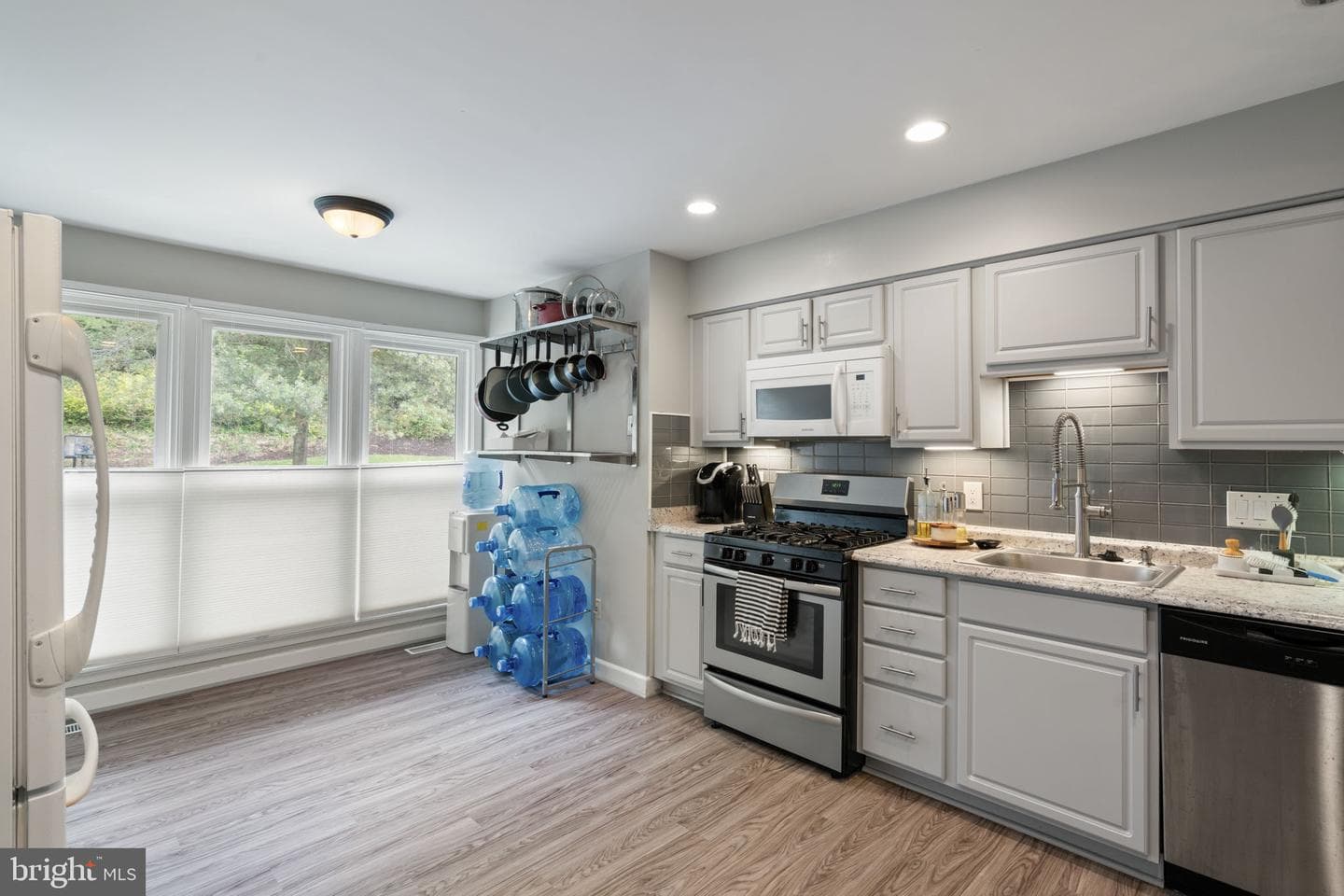 9103 Golden Sunset Lane photo 8