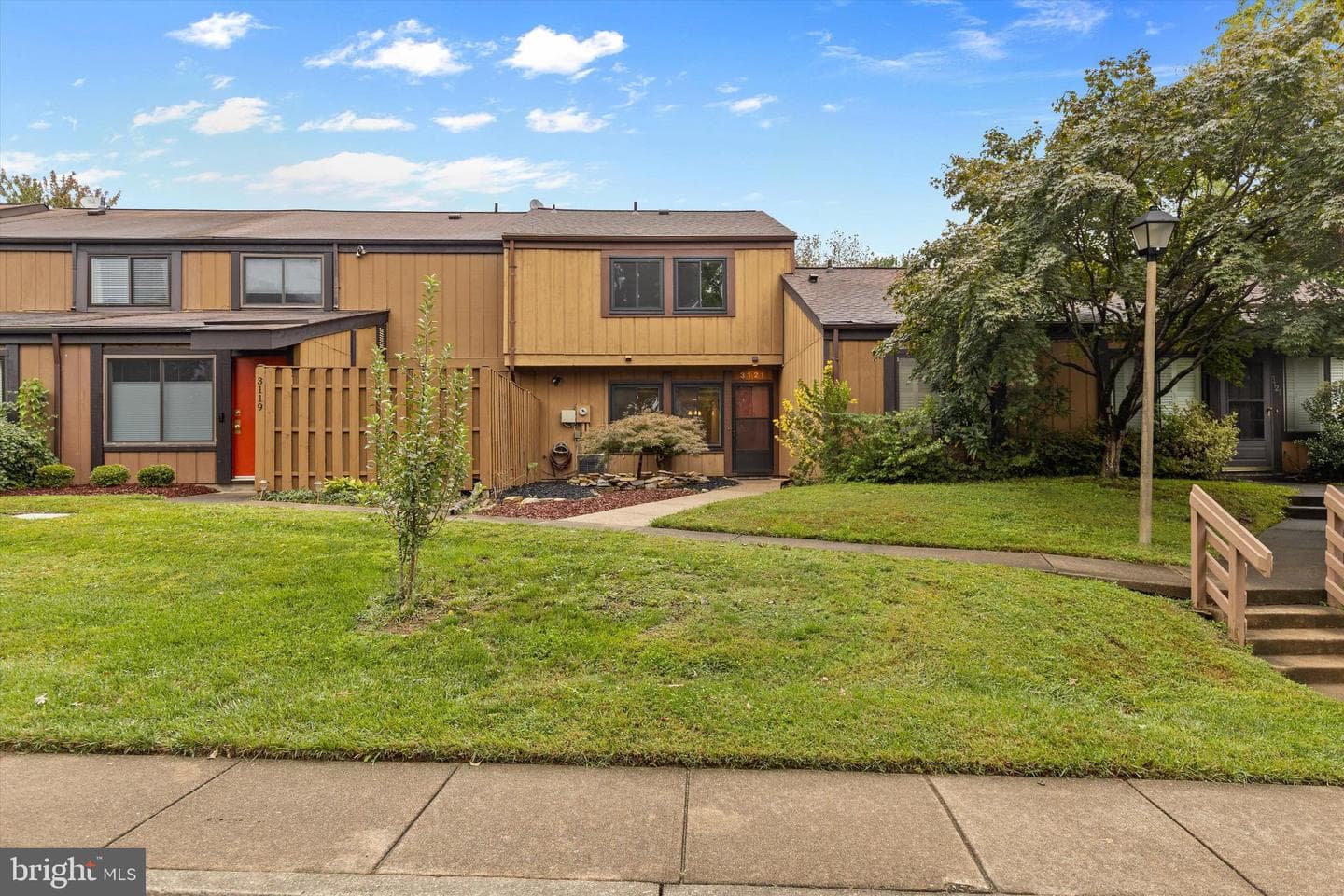 3121 Covington Street photo 2