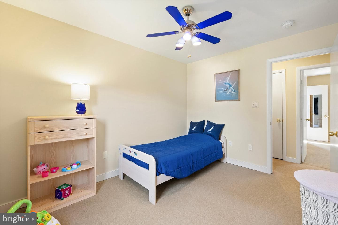 1640 Irvin photo 25