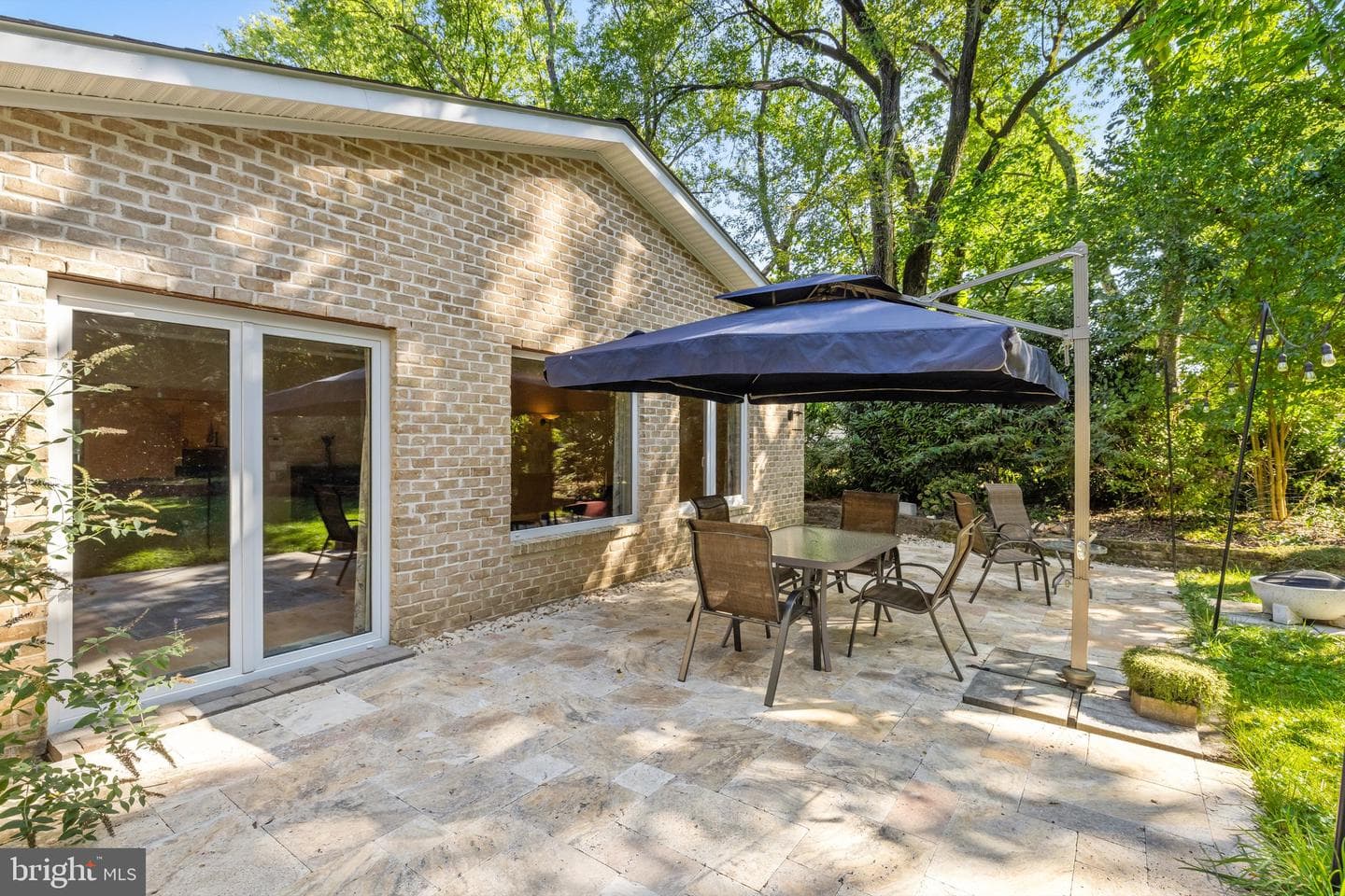 1640 Irvin photo 29