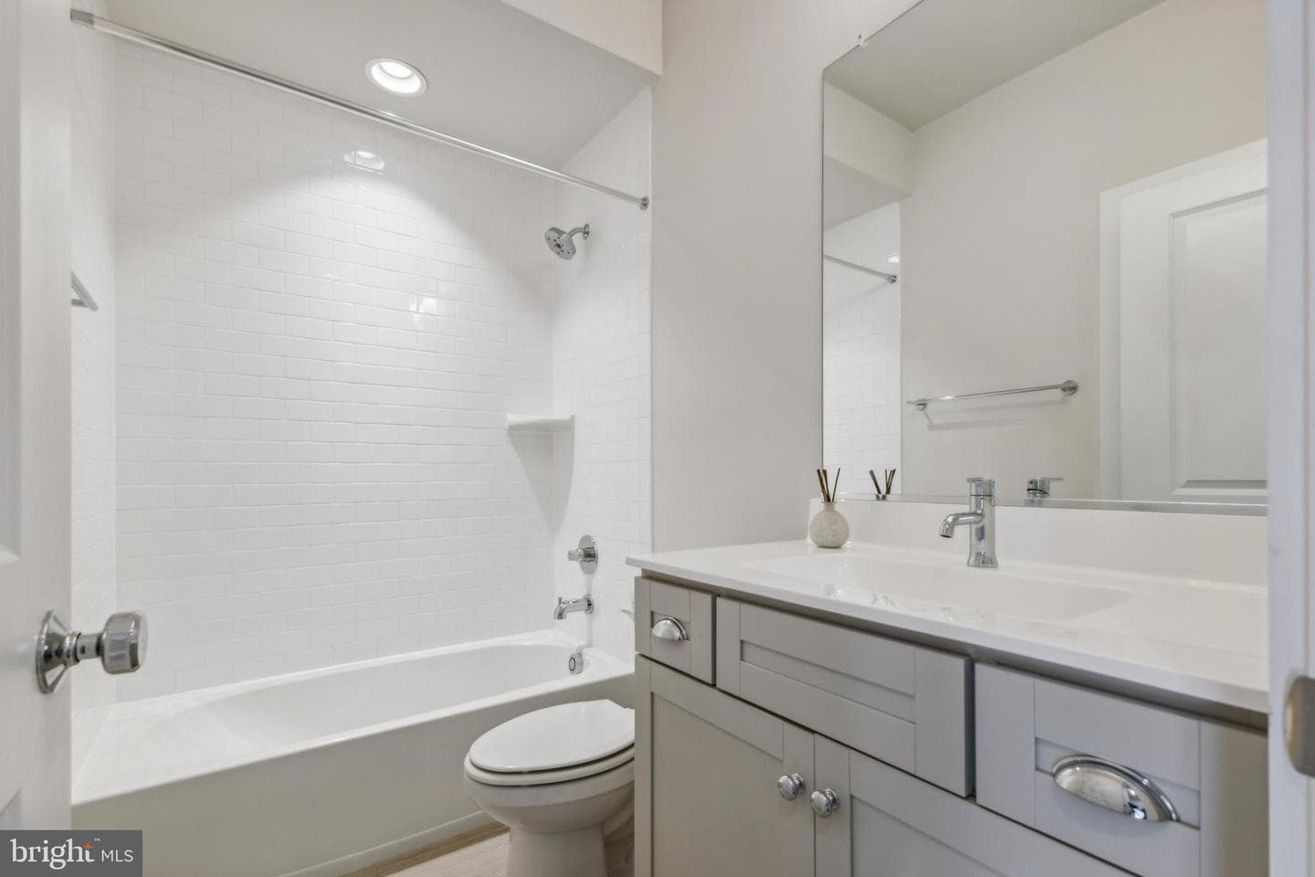 2883 Lowen Valley Road photo 18