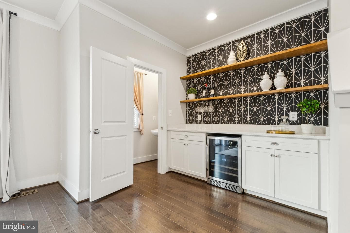 2883 Lowen Valley Road photo 8
