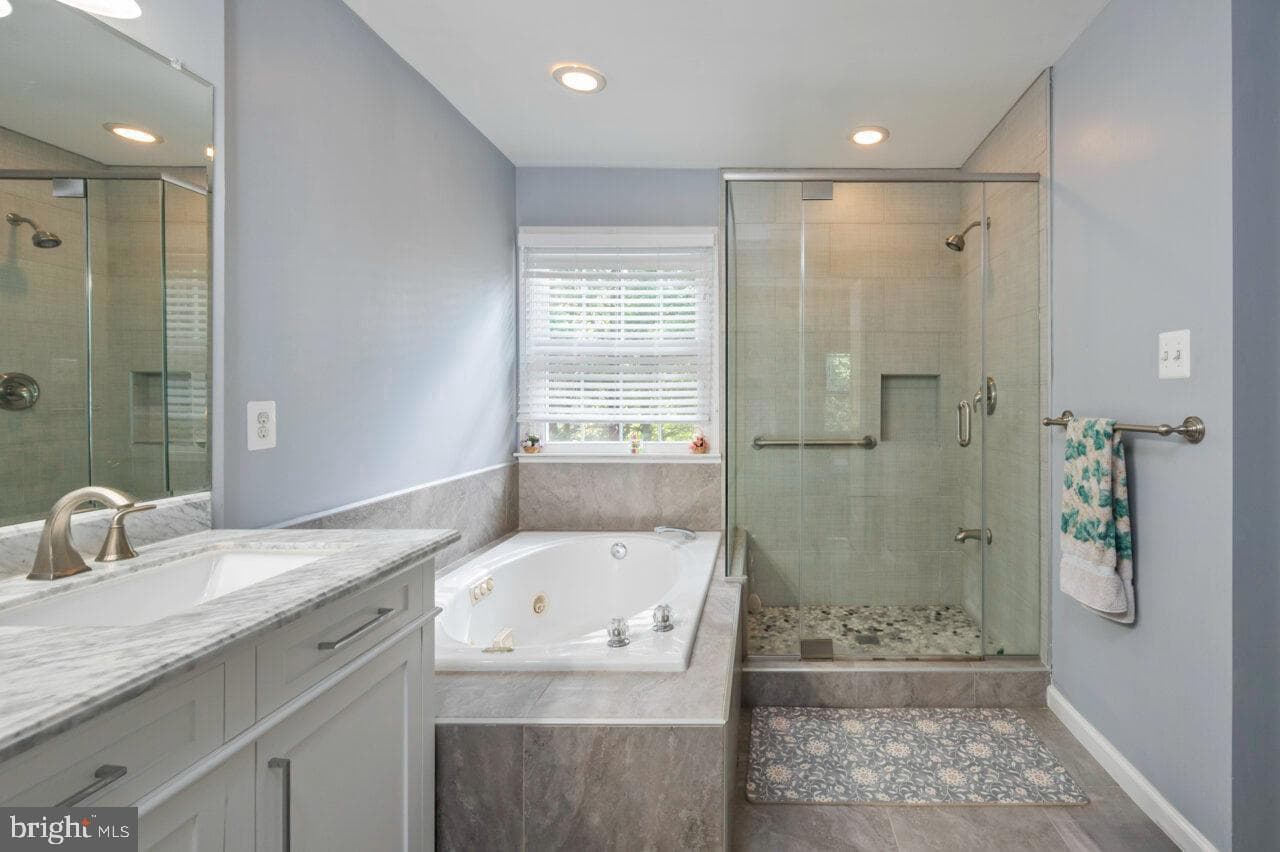 6805 Silver Ann Drive photo 40