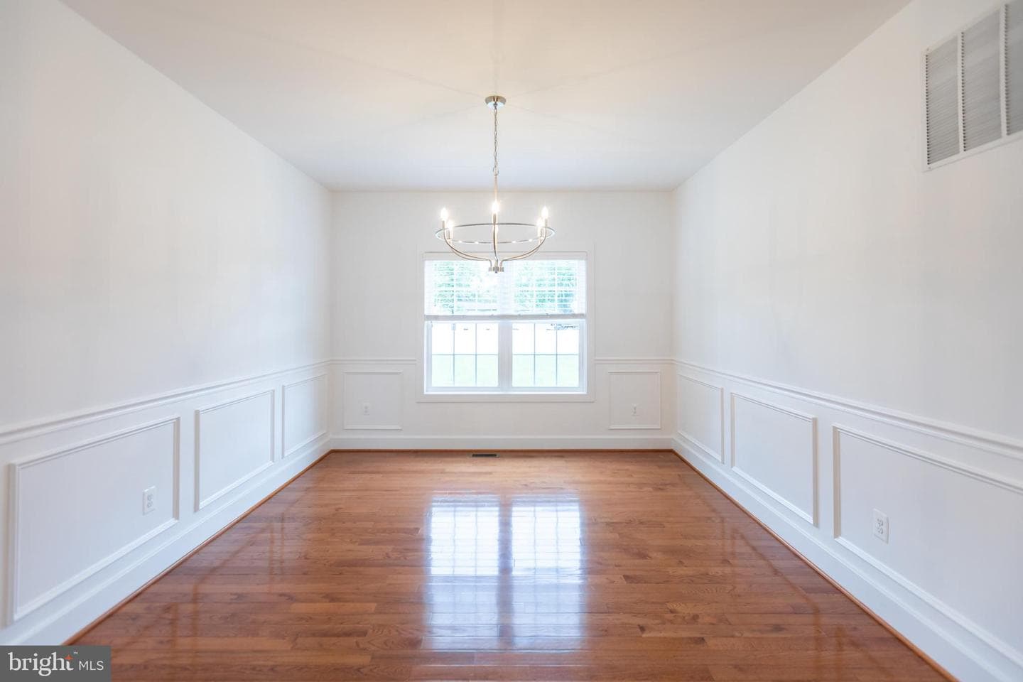 4904 Apple Tree Drive photo 10