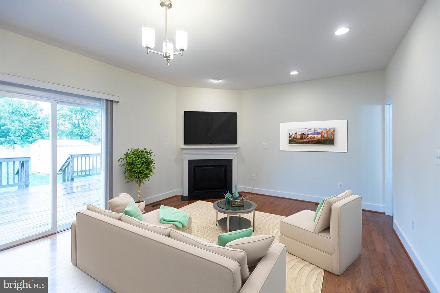 4904 Apple Tree Drive photo 16