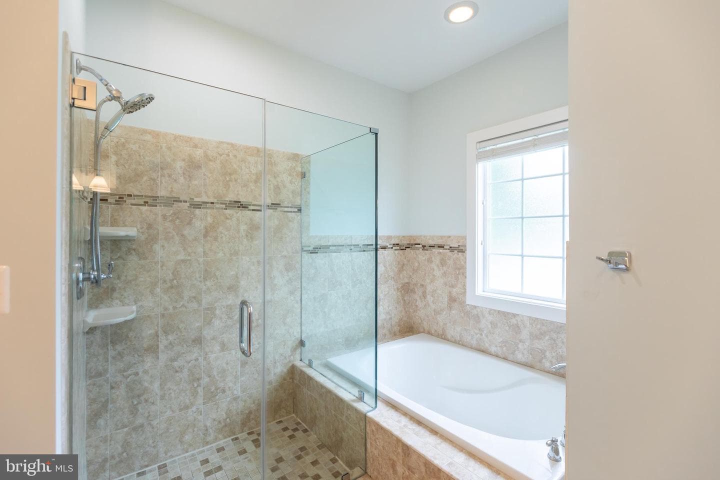 4904 Apple Tree Drive photo 26