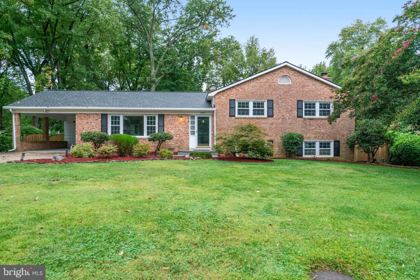 4413 Laurel Road photo 1