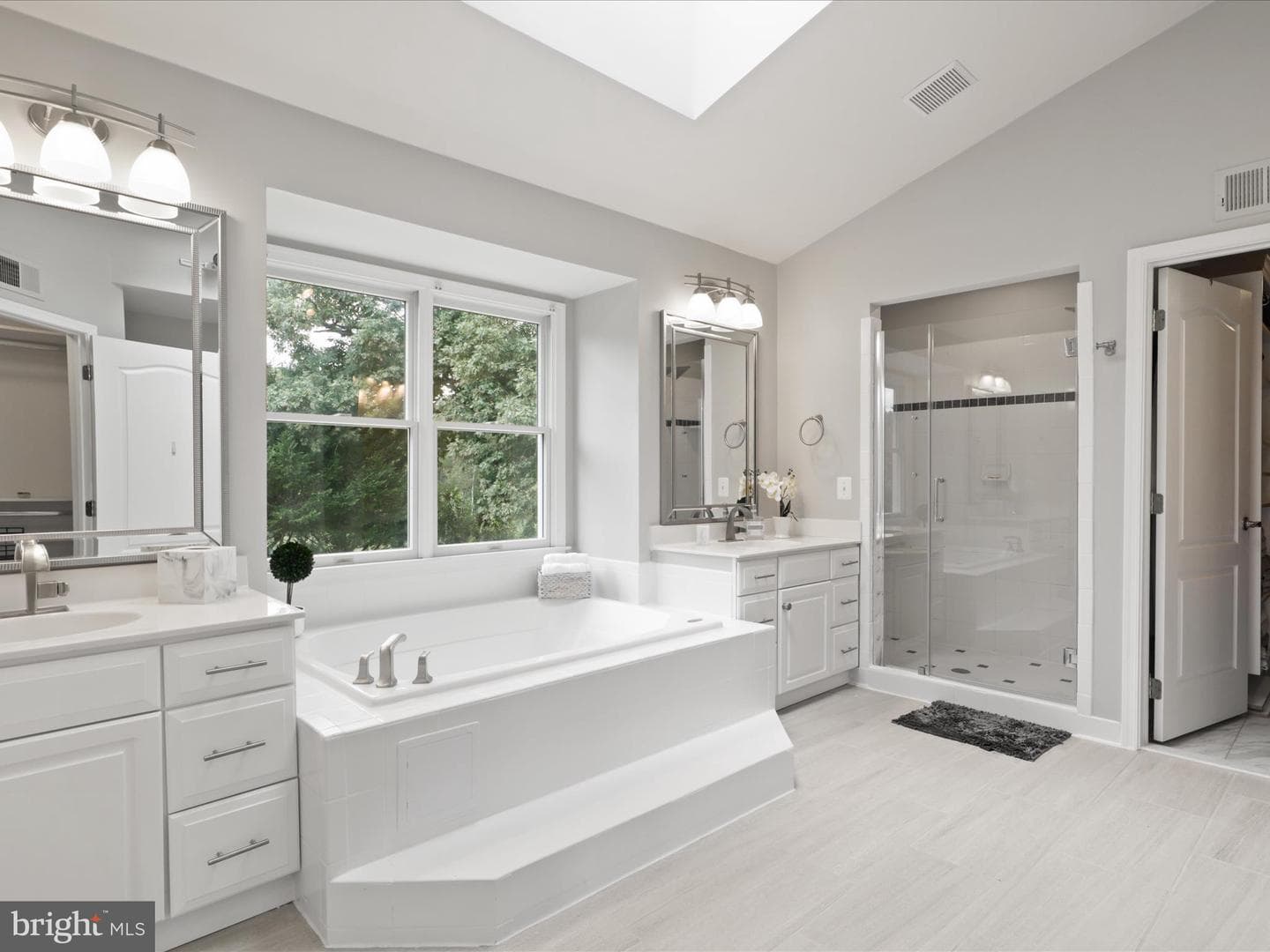 10207 Brittenford Drive photo 42