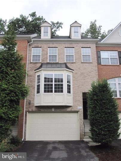 4522 English Holly Drive photo 2