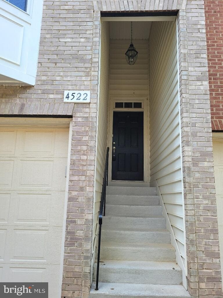 4522 English Holly Drive photo 3