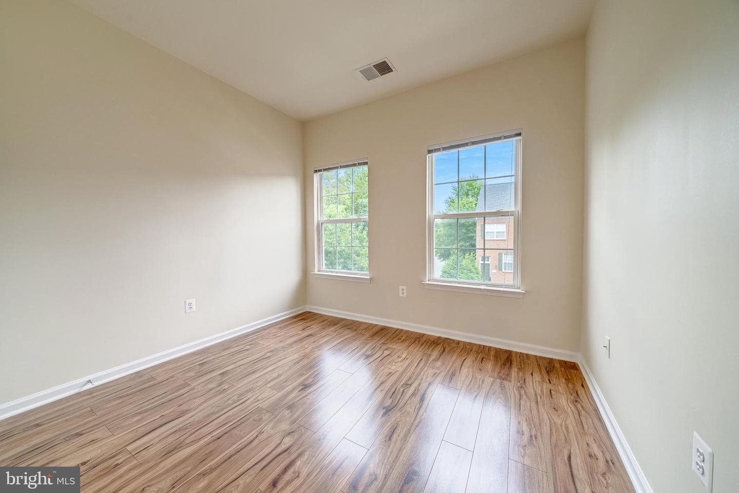 4522 English Holly Drive photo 9