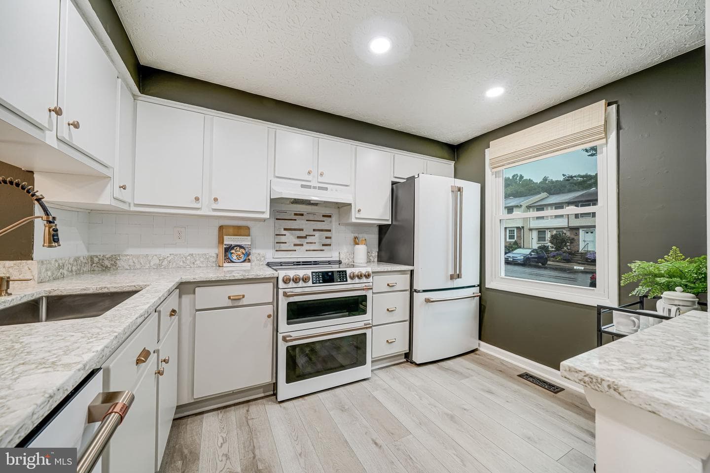 8234 Crestmont Circle photo 7