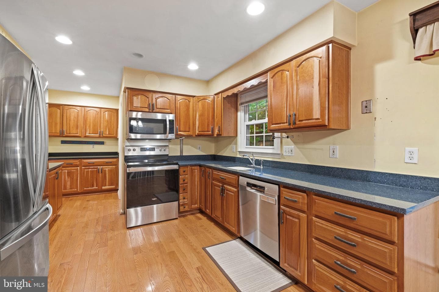 9866 Natick Road photo 21