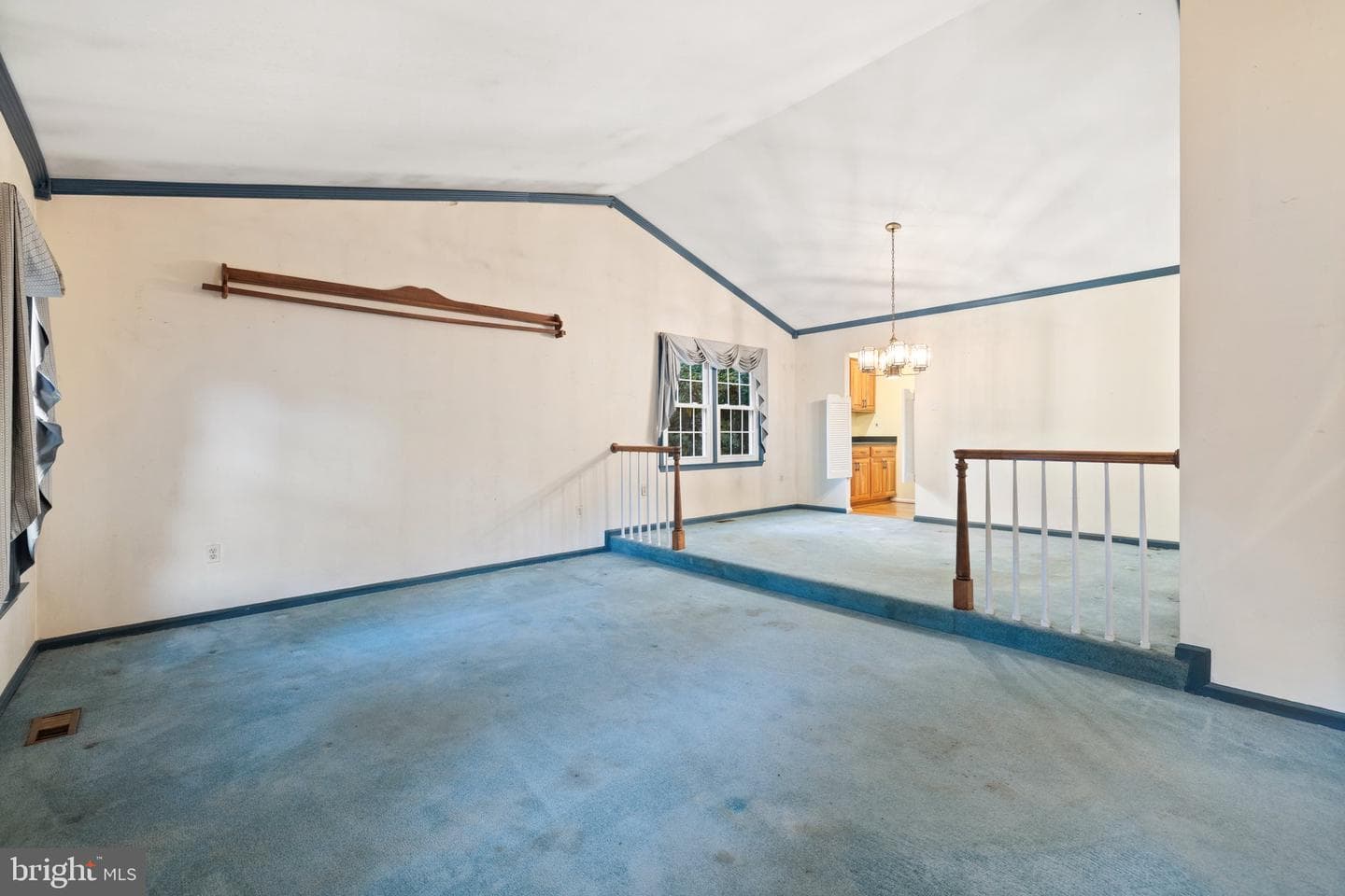 9866 Natick Road photo 8
