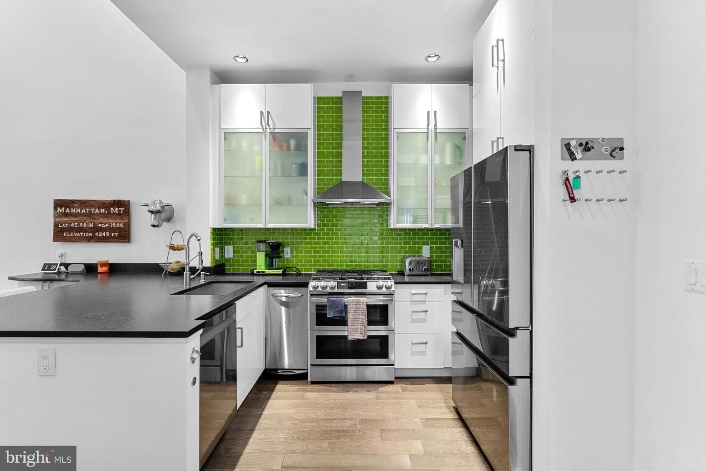 12000 Market Street #428 photo 3