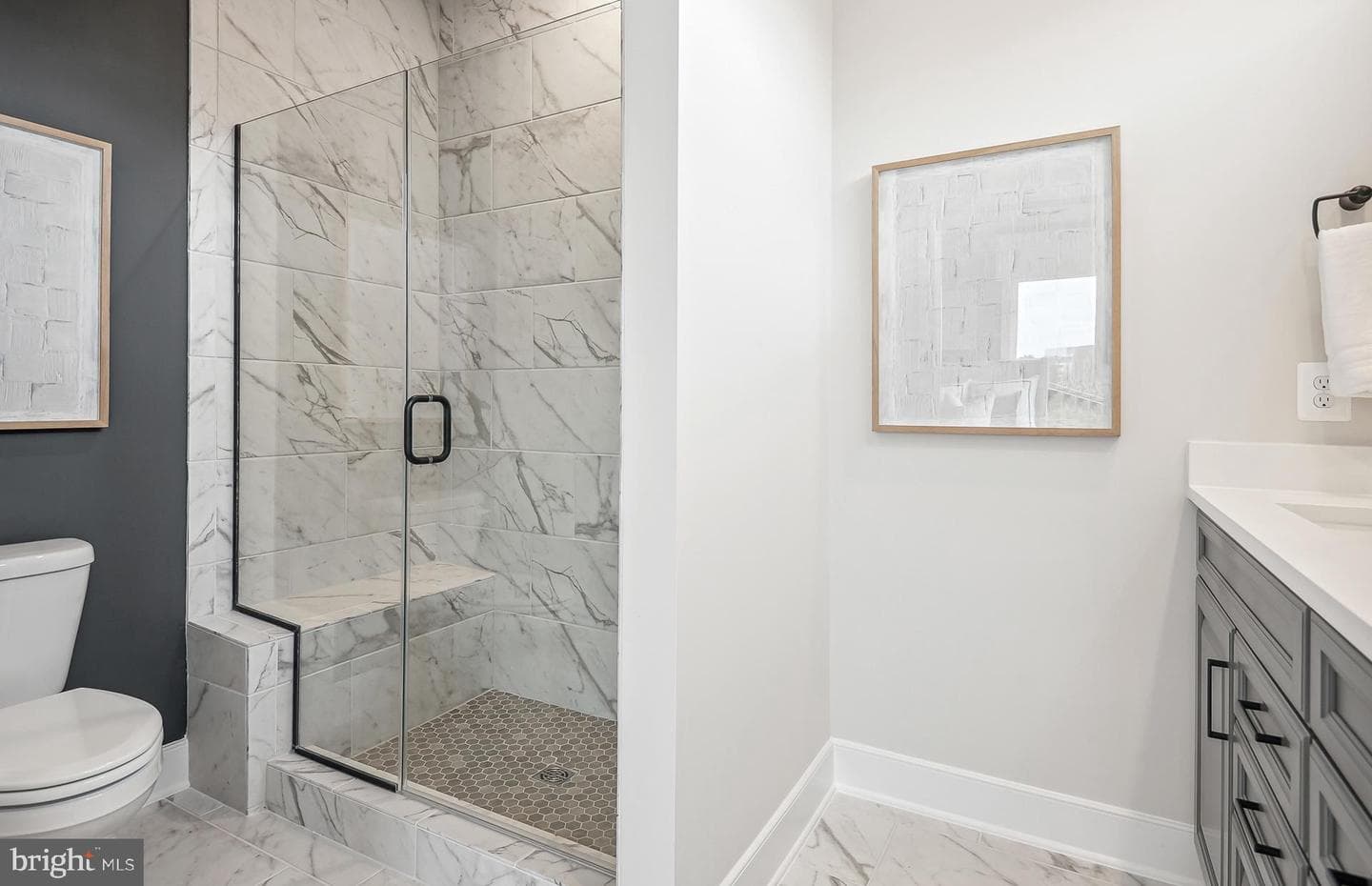 10811 Cedar Avenue photo 6
