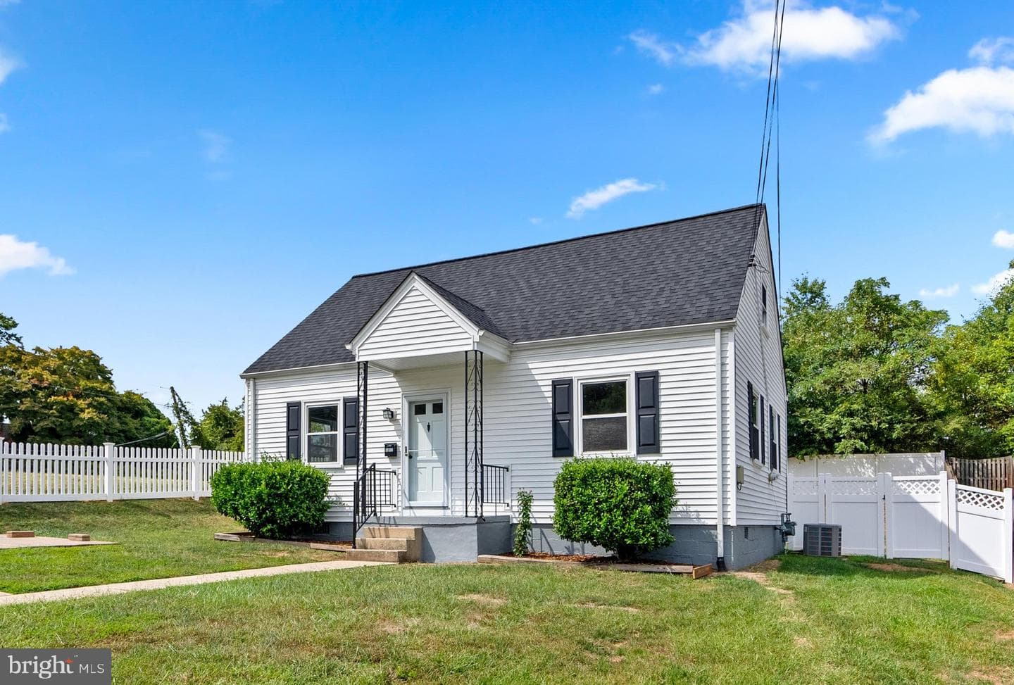 5652 Kathryn Street photo 1