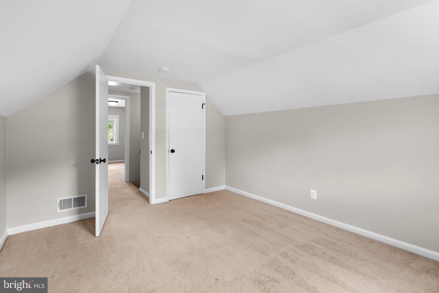5652 Kathryn Street photo 21