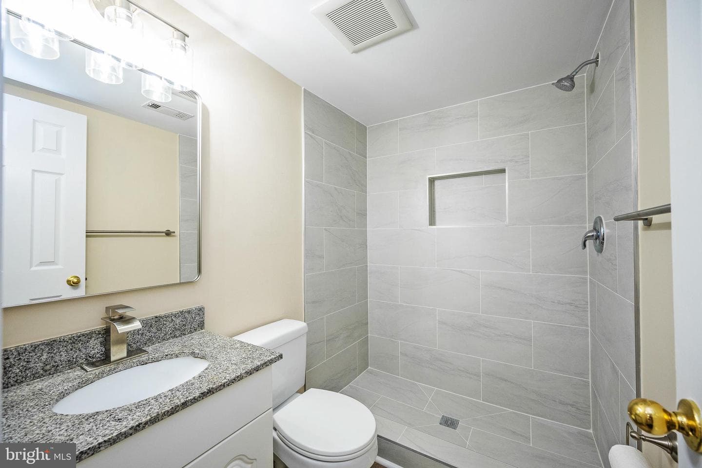 7759 Donnybrook Court #106 photo 19