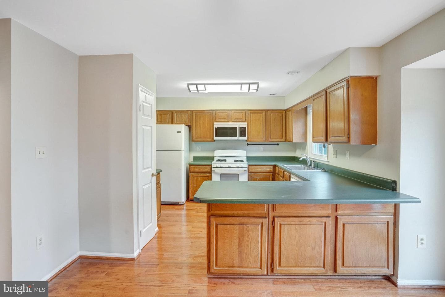 4012 Nicholas Court photo 12