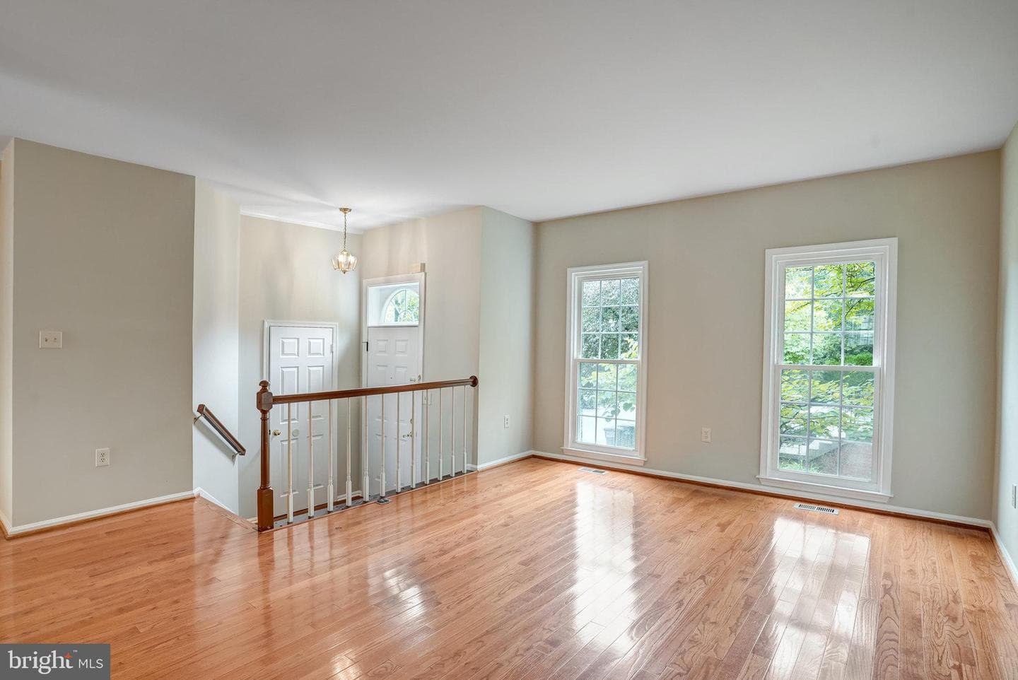 4012 Nicholas Court photo 6