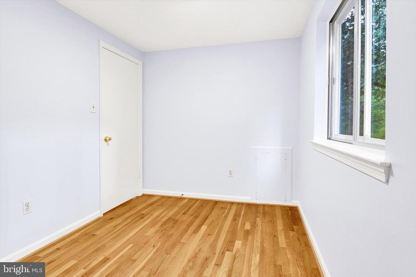 8517 Parliament Drive photo 26