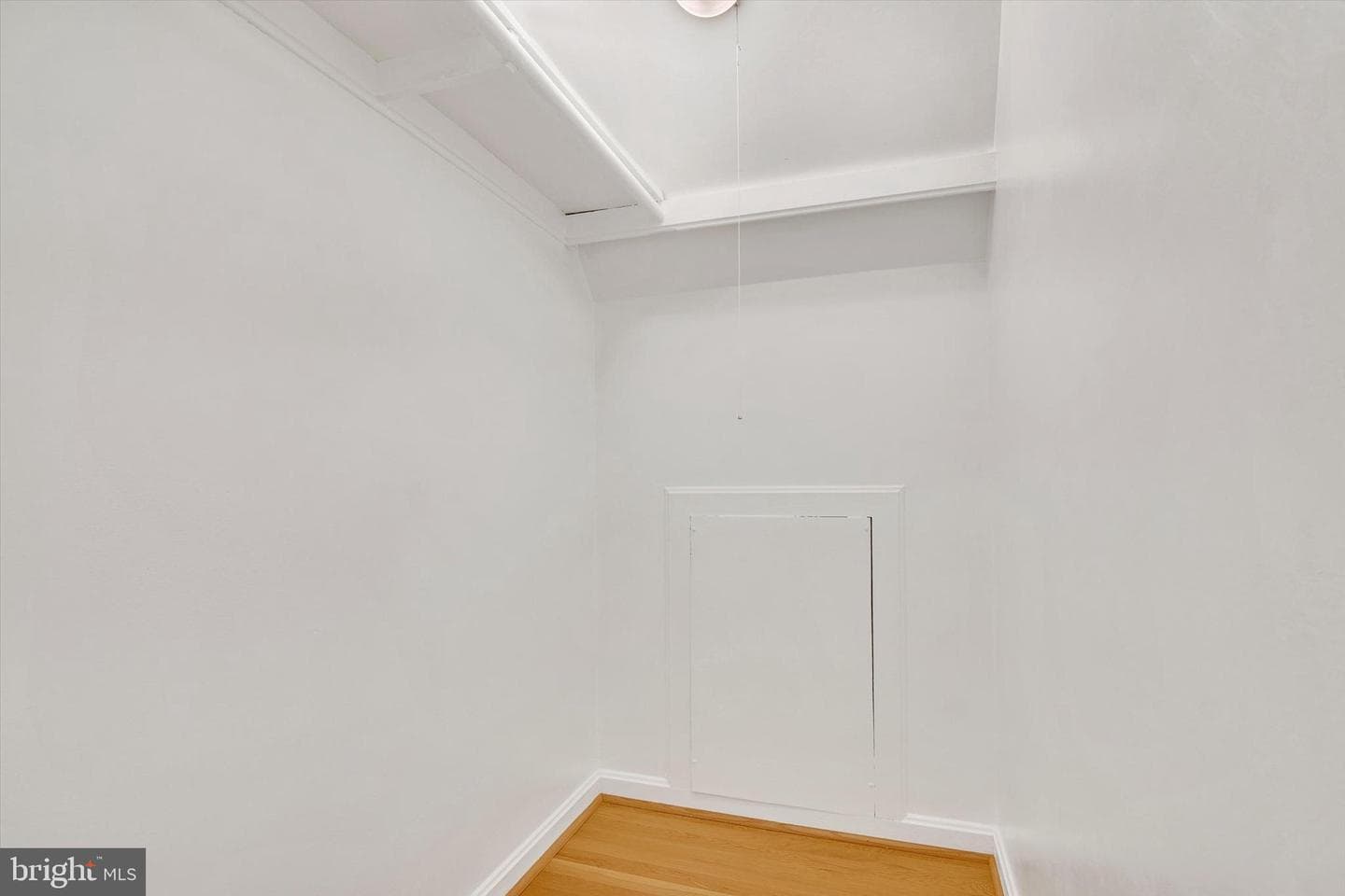 8517 Parliament Drive photo 30