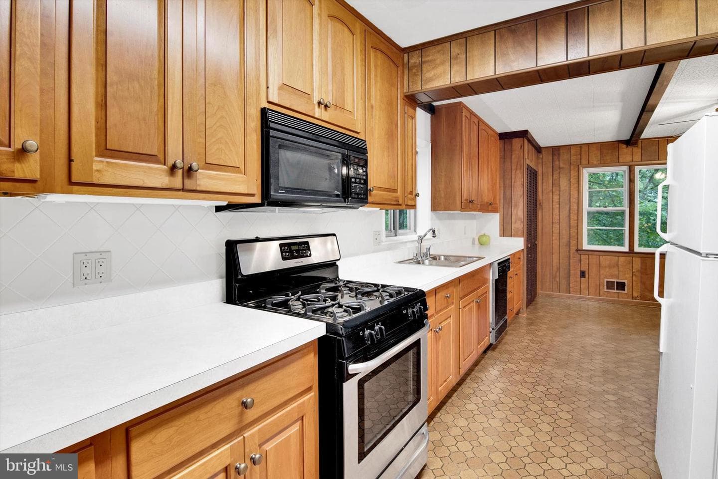 8517 Parliament Drive photo 7
