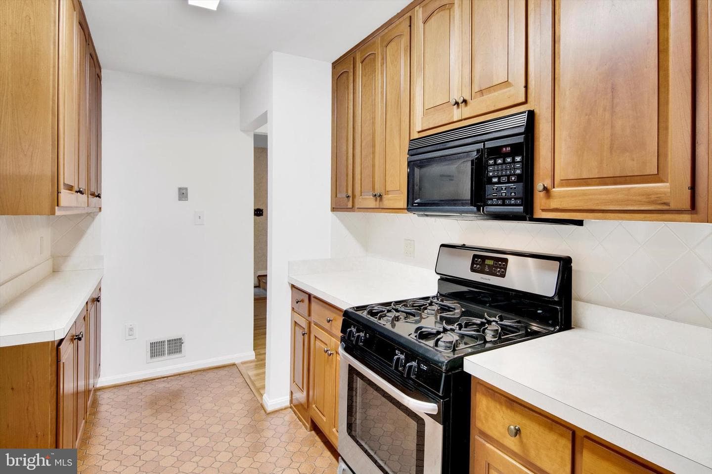 8517 Parliament Drive photo 8