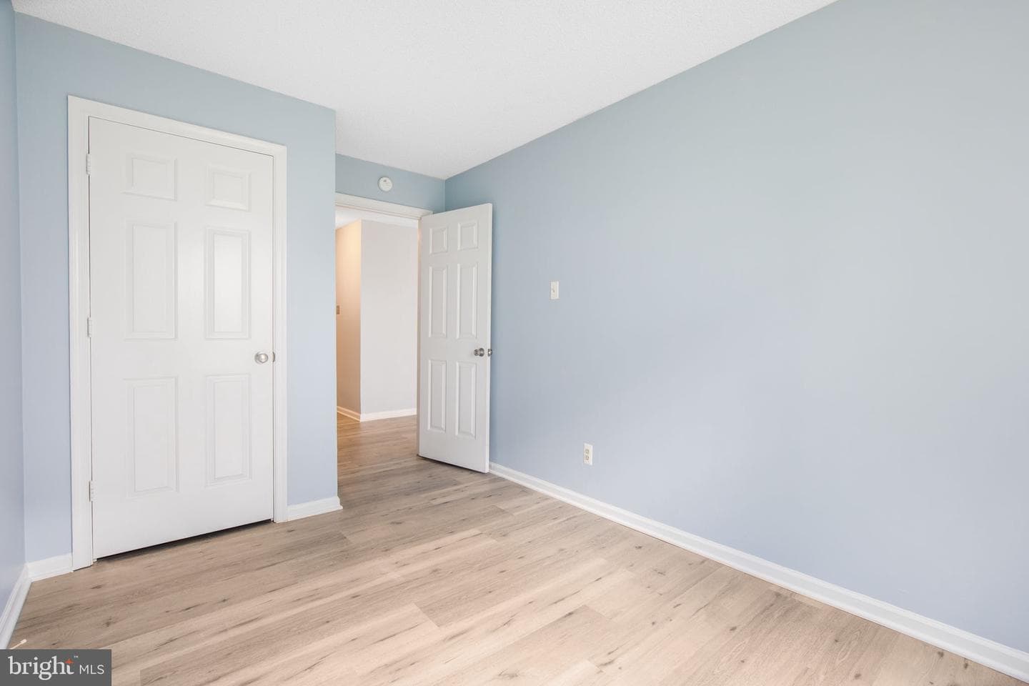 12113 Greenway Court #101 photo 6