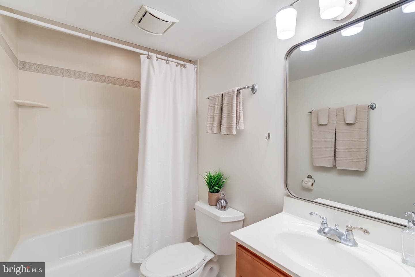 12727 Magna Carta Road photo 30
