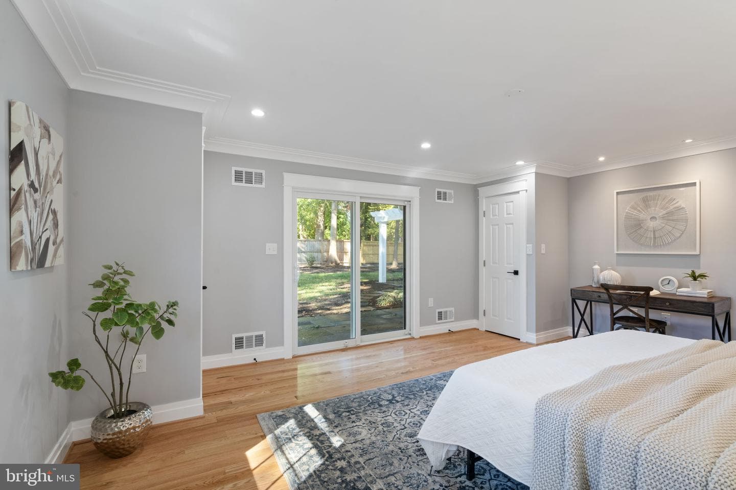 9516 Ferry Harbour Court photo 24