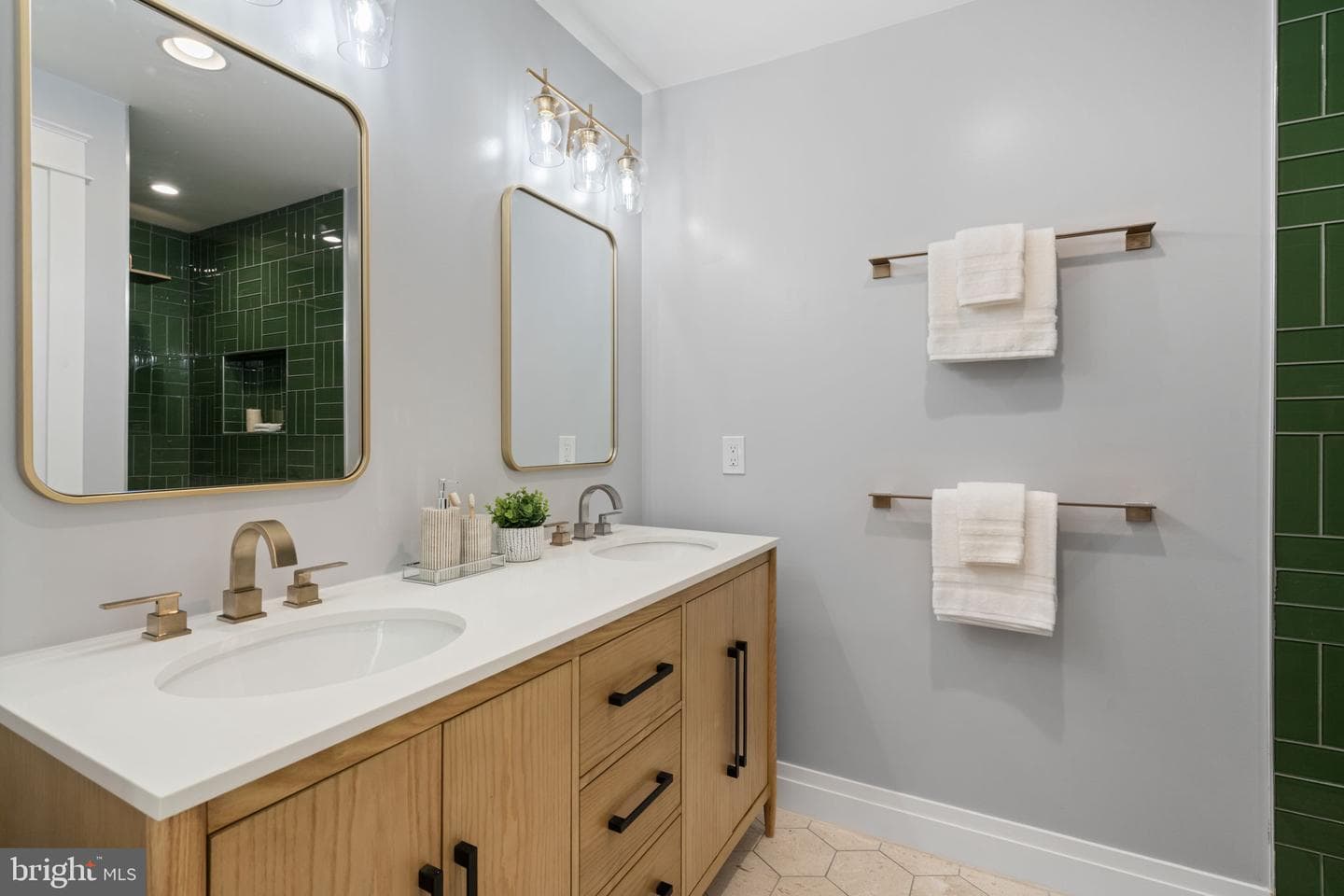 9516 Ferry Harbour Court photo 47
