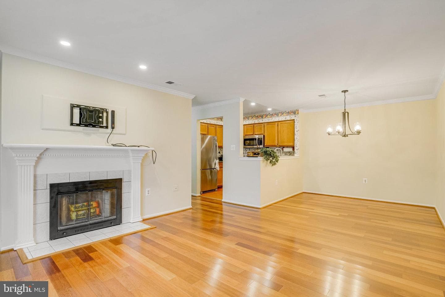 7701 Lexton Place #26 photo 3