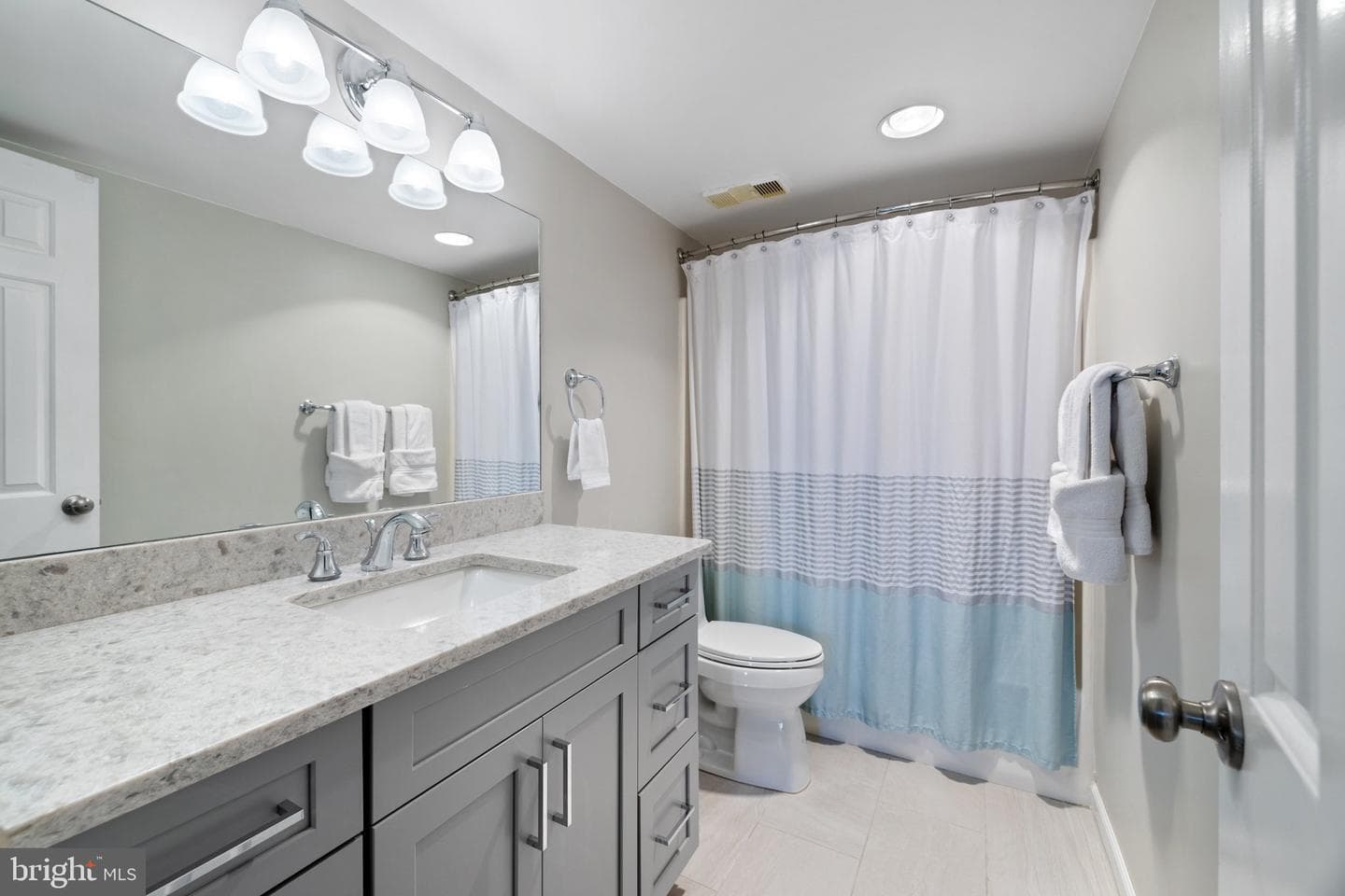 3800 Powell Lane #1125 photo 26