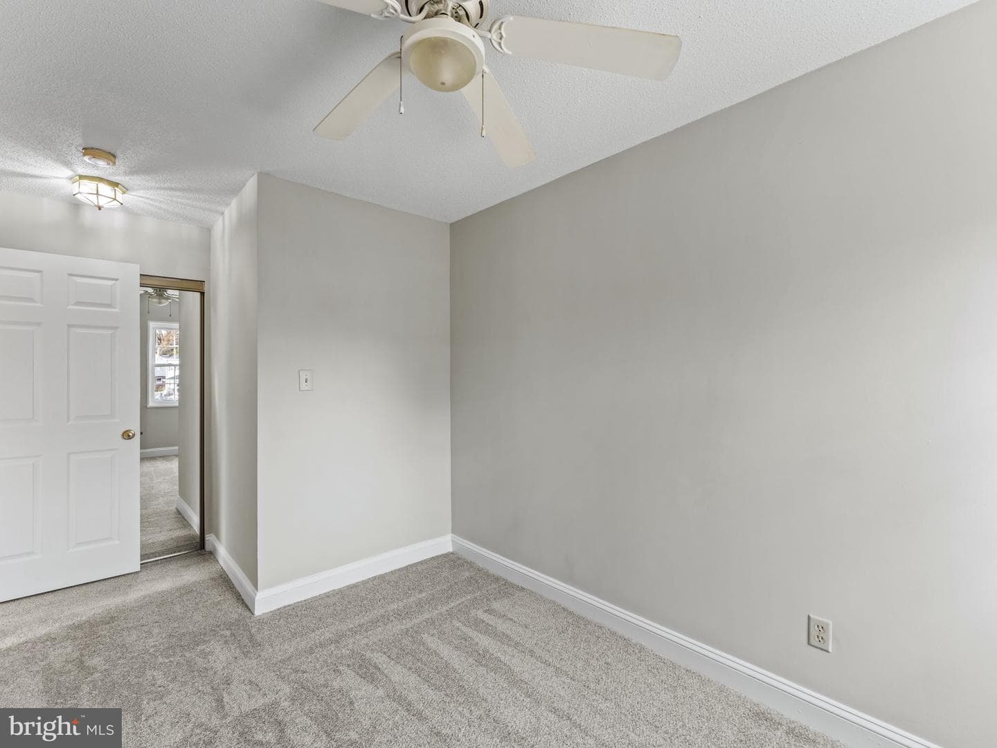 2237 Farrington Avenue #202 photo 22