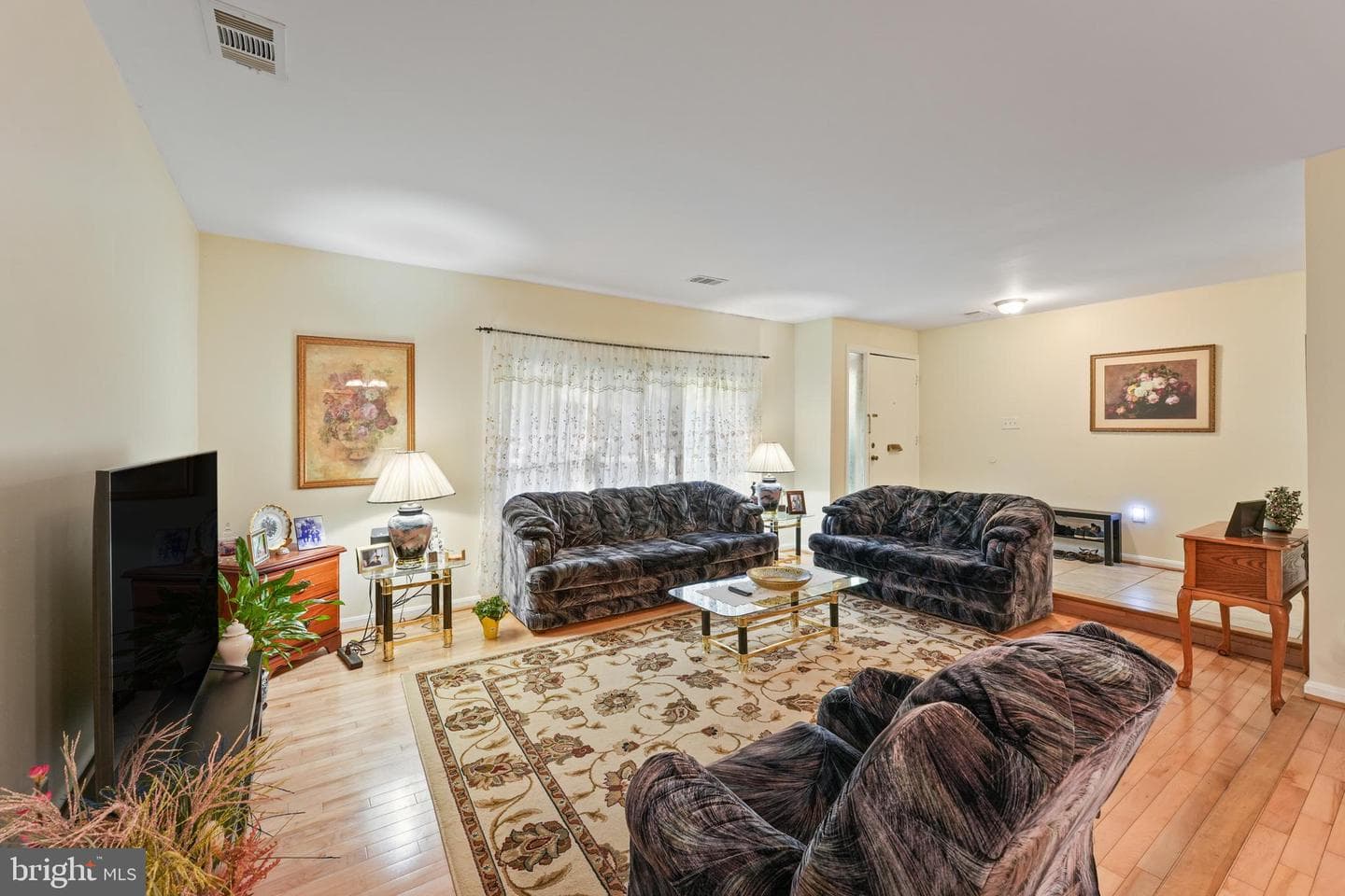 3748 Persimmon Circle photo 8