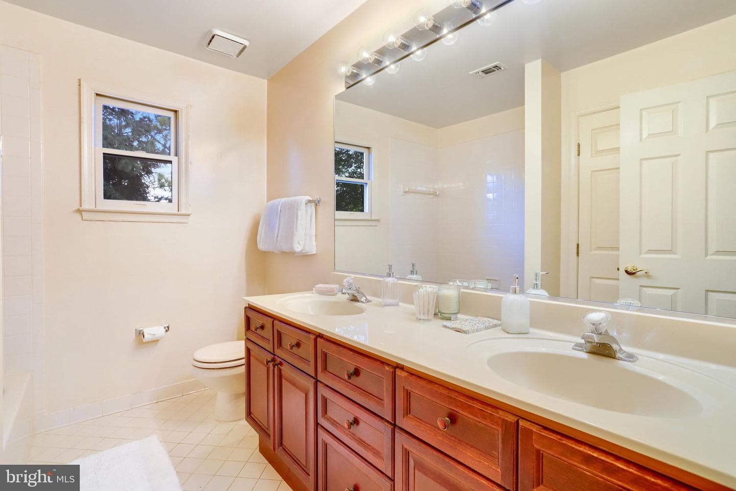 2757 Saint Elliott Court photo 61