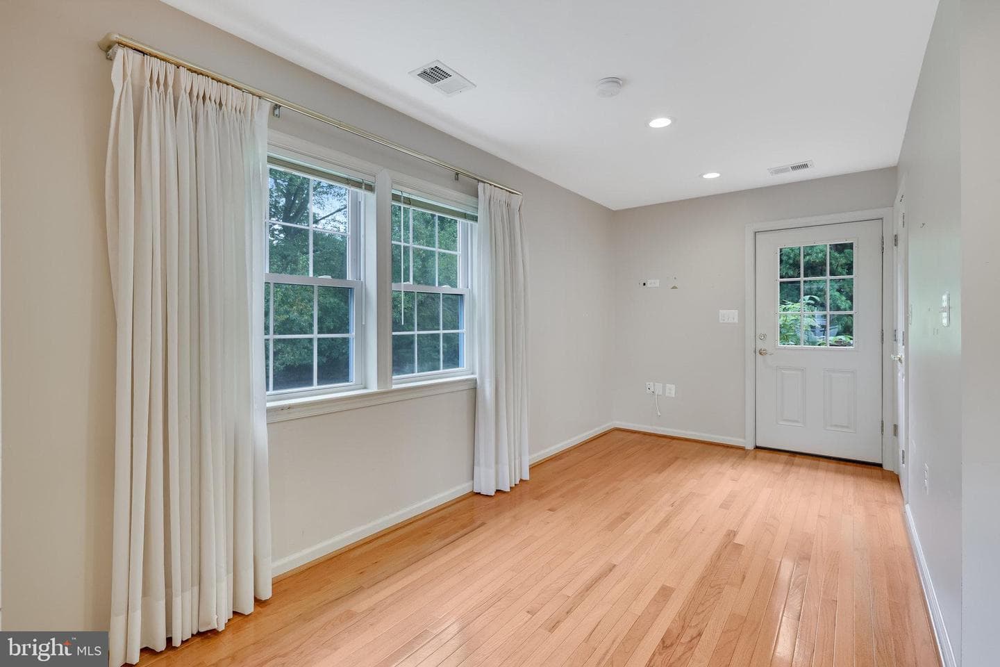 3239 Betsy Lane photo 26