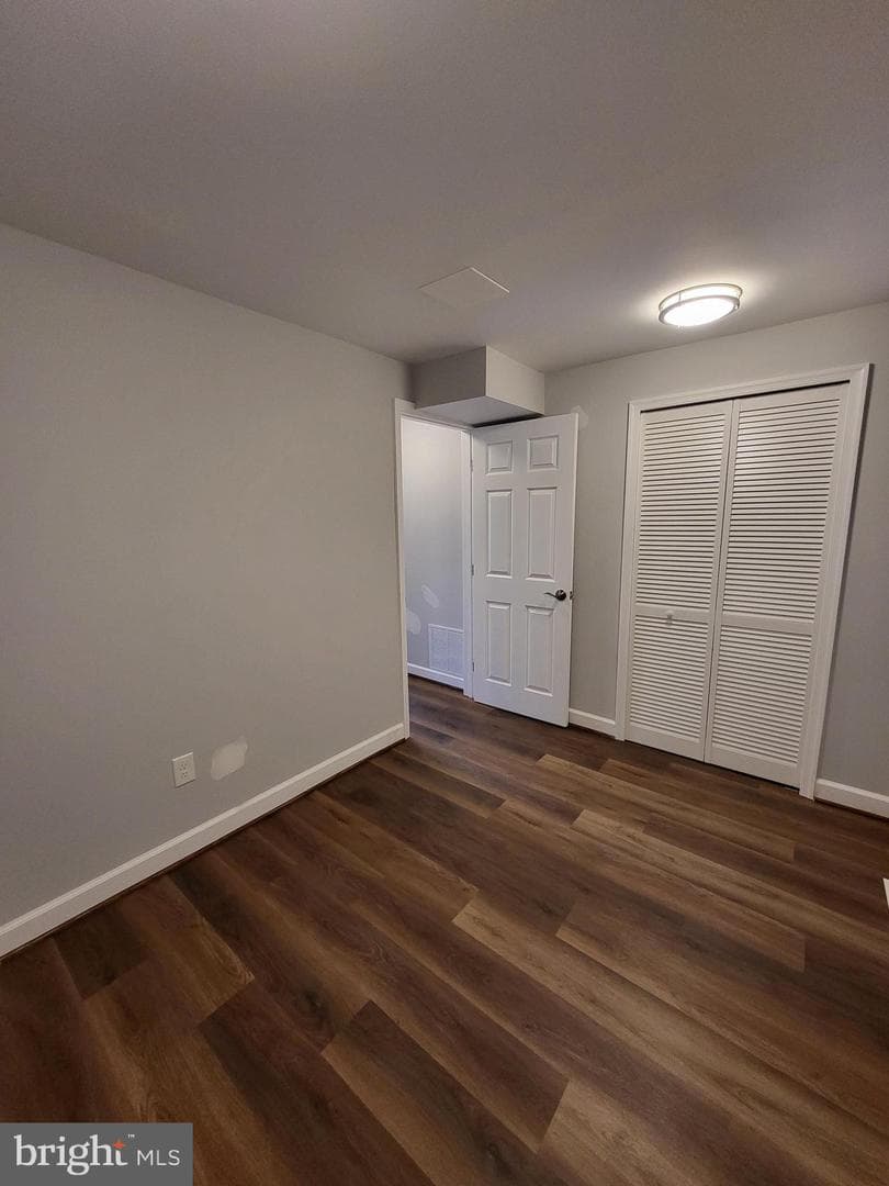 7349 Crestleigh Circle photo 12