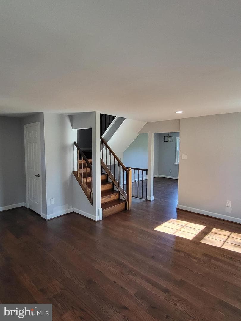 7349 Crestleigh Circle photo 17