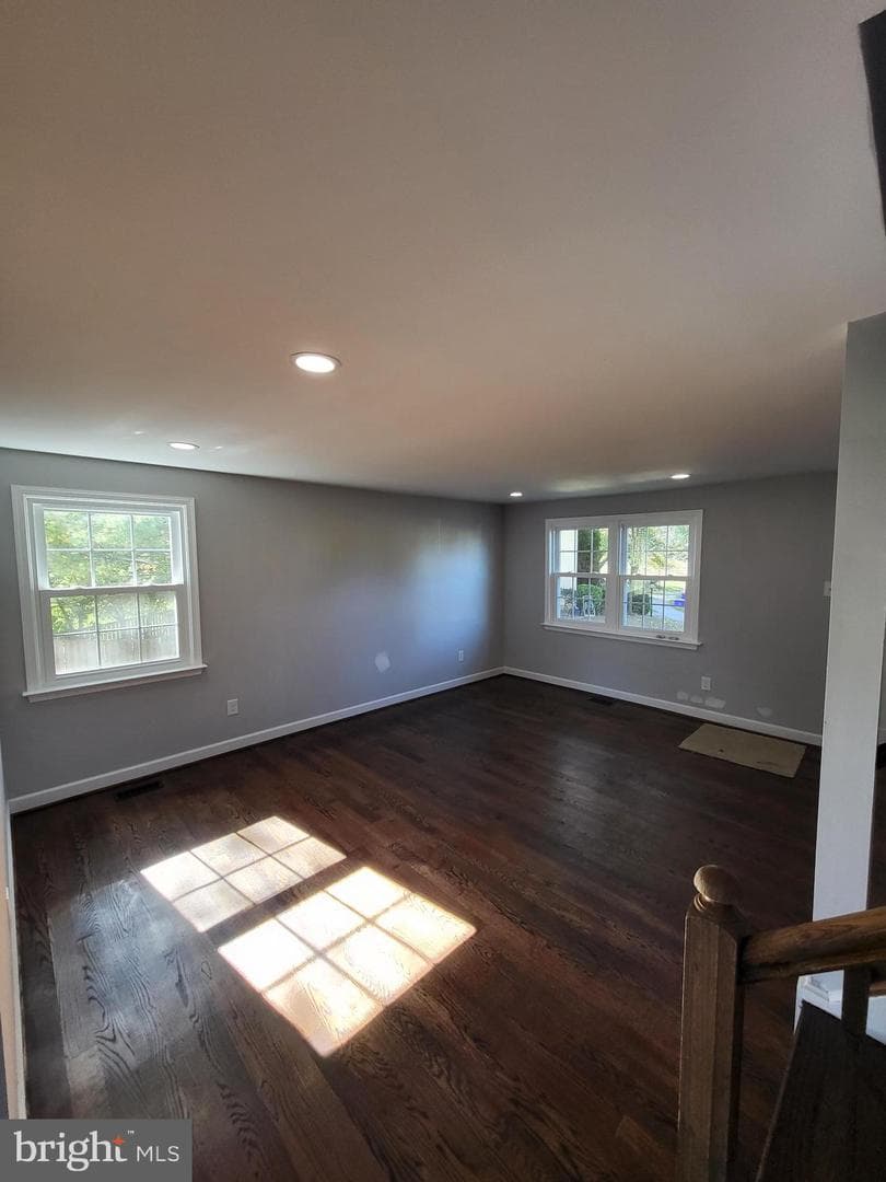 7349 Crestleigh Circle photo 8