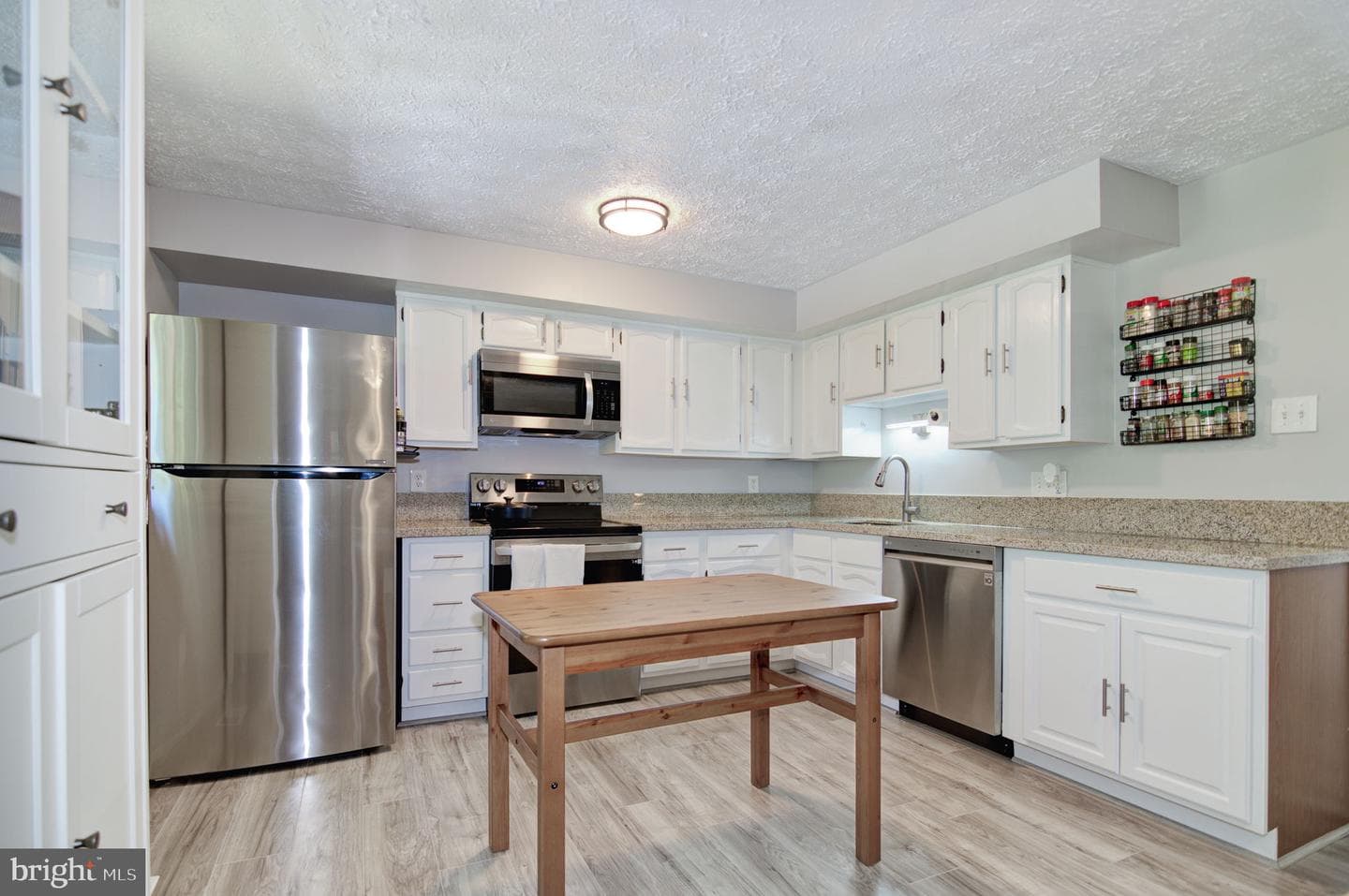 8015 Steeple Chase Court photo 12