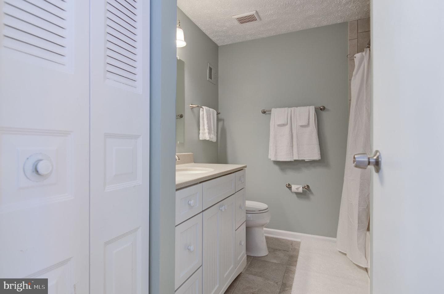 8015 Steeple Chase Court photo 23