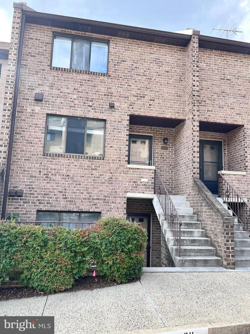 3810 Steppes Court #3810b photo 2