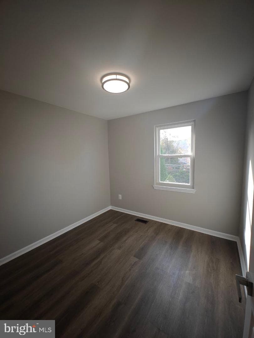 8367 Stationhouse Court photo 40