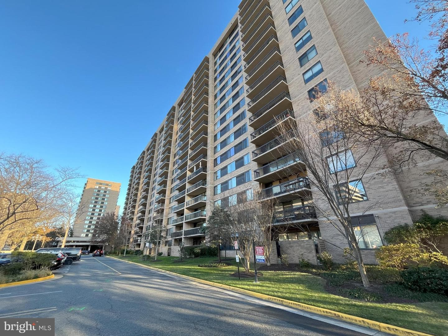 3713 S George Mason Drive #211w photo 33