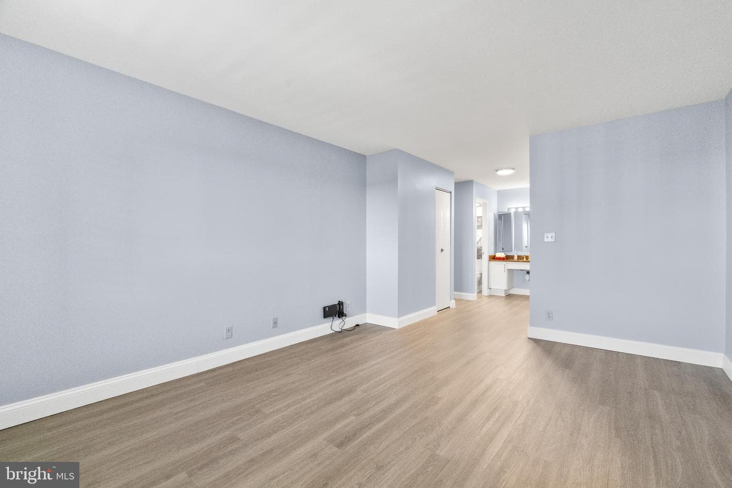5904 Mount Eagle Drive #1405 photo 17